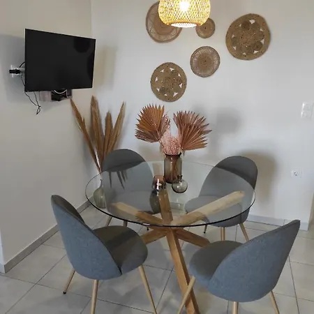 Vista Mare Lakki Apartment *